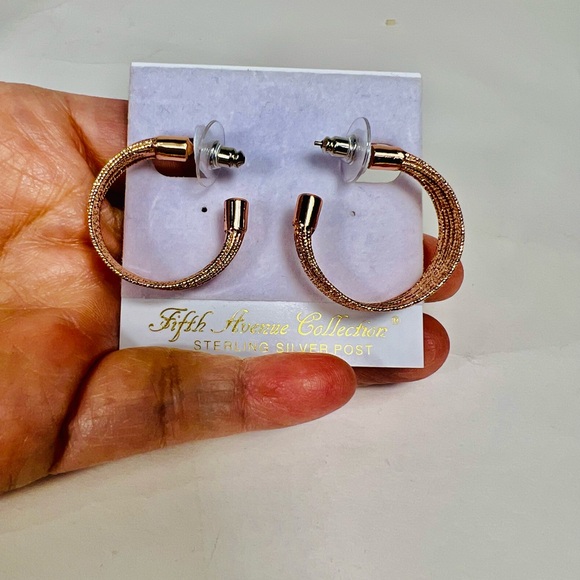 Fifth Avenue Collection Rose Gold Textured Hoop Earrings Moni Rays - Picture 7 of 8